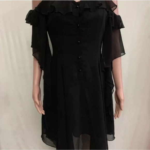 Elegant Black Off-Shoulder Dress - Picture 2 of 9